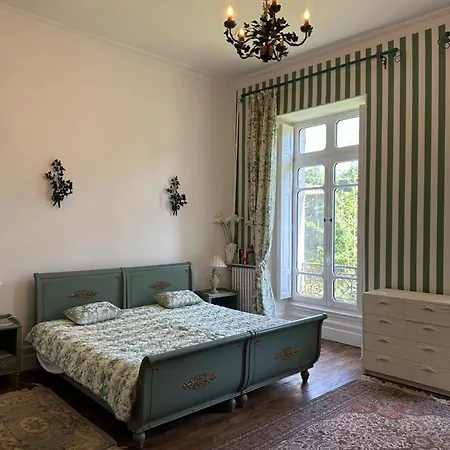 Chateau Mesdames Guest house *